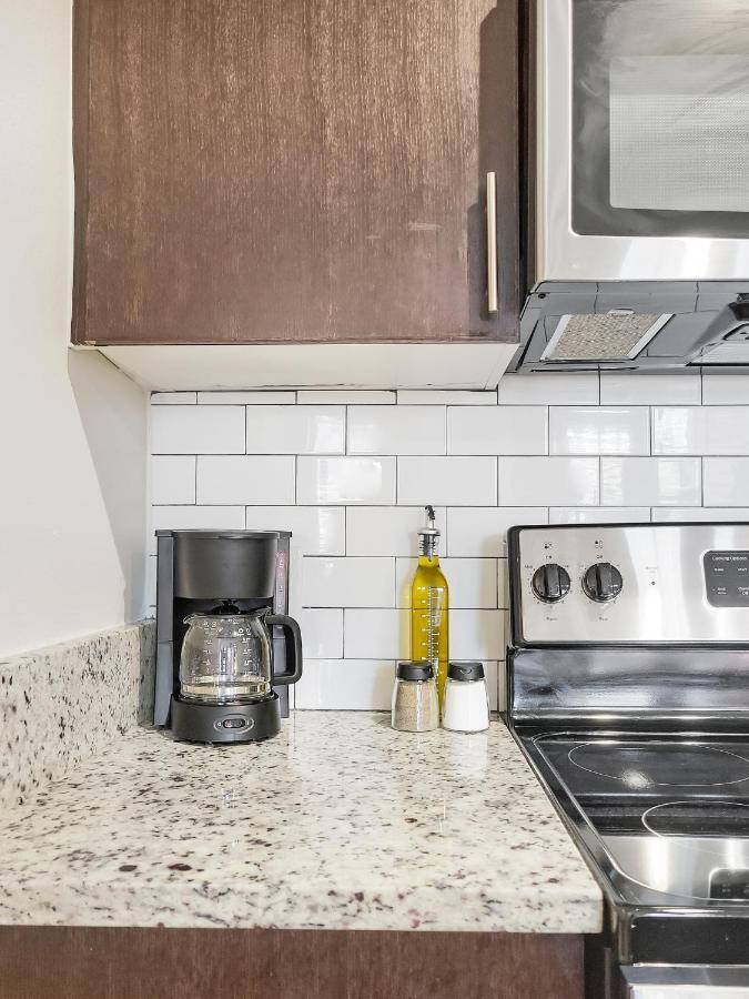 Getaway Apartment Near Beaches And Airport Tampa Eksteriør bilde