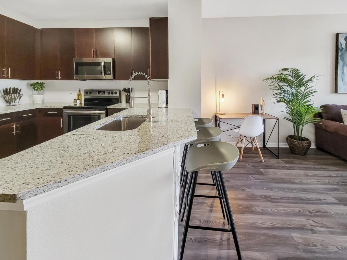 Getaway Apartment Near Beaches And Airport Tampa Eksteriør bilde